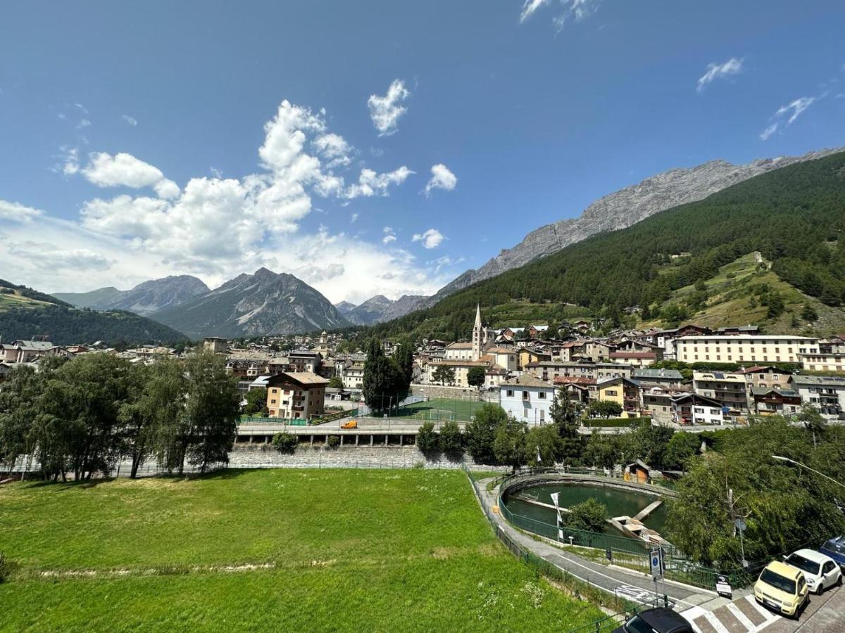 Home In Bormio Buitenkant foto
